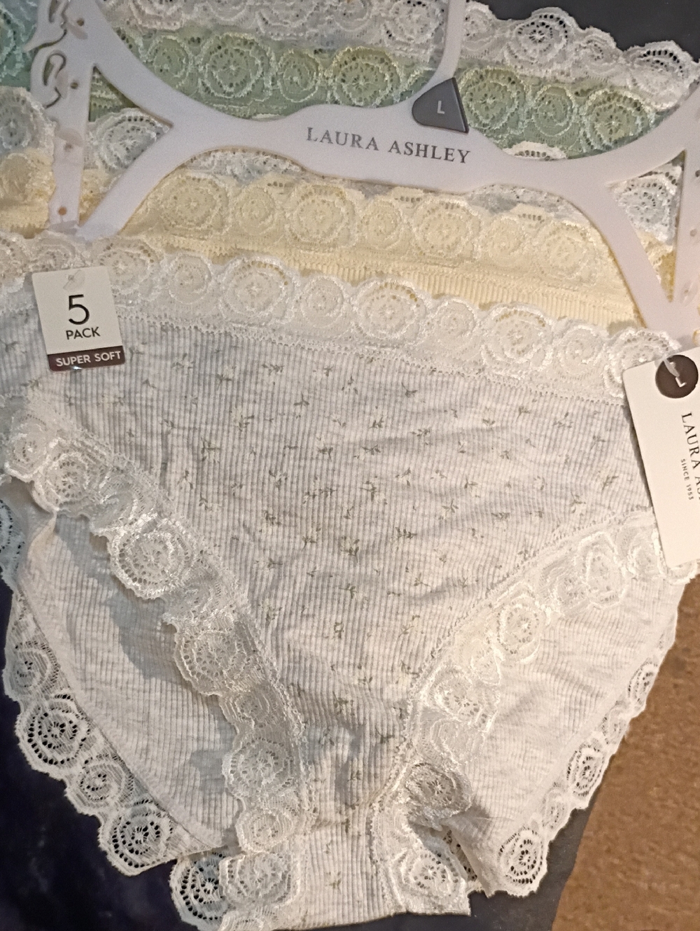 Laura Ashley White Ribbed Bikini Briefs with Cream Lace Trim